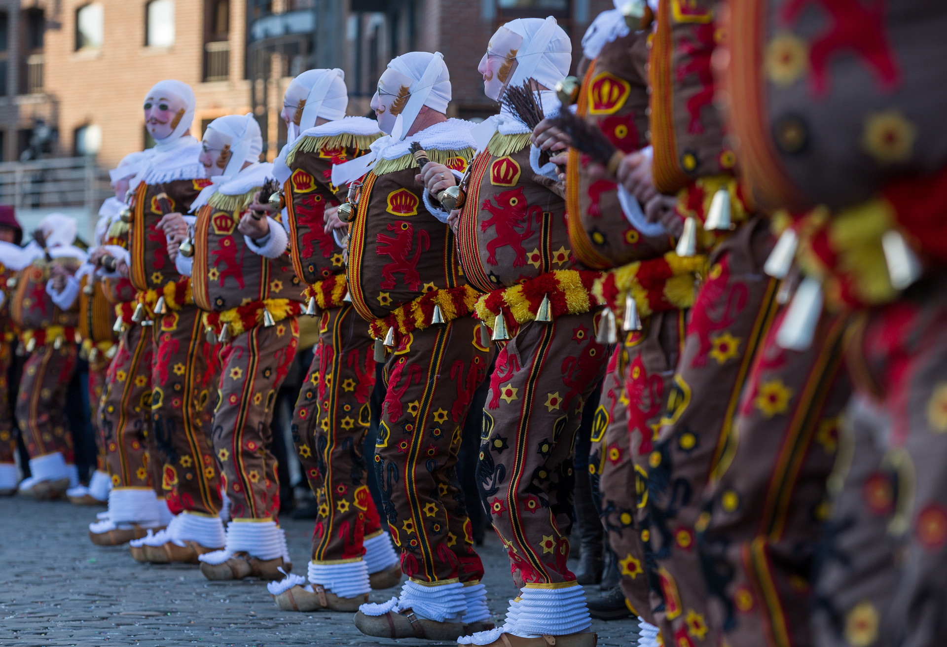 Disfraces originales y mucha diversión… El Carnaval de Binche no defraudará a los asistentes