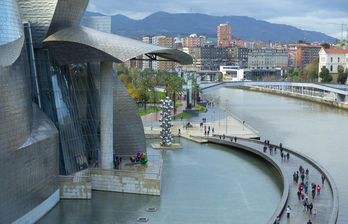 Desvíate hasta Bilbao para ver el museo Guggenheim