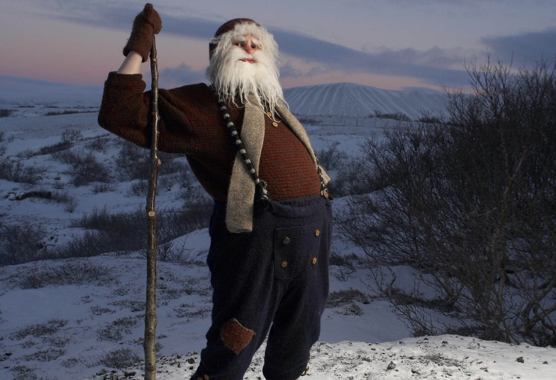 Los jóvenes Yule islandeses la lían en Navidades. Esta es una de las tradiciones navideñas más canallas que te presentamos.